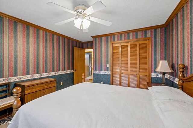 3114 Wearwood Drive, Sevierville, TN 37862