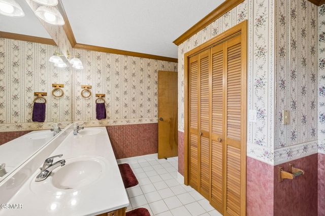 3114 Wearwood Drive, Sevierville, TN 37862