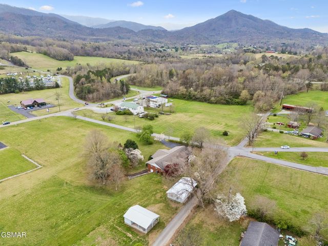 3114 Wearwood Drive, Sevierville, TN 37862