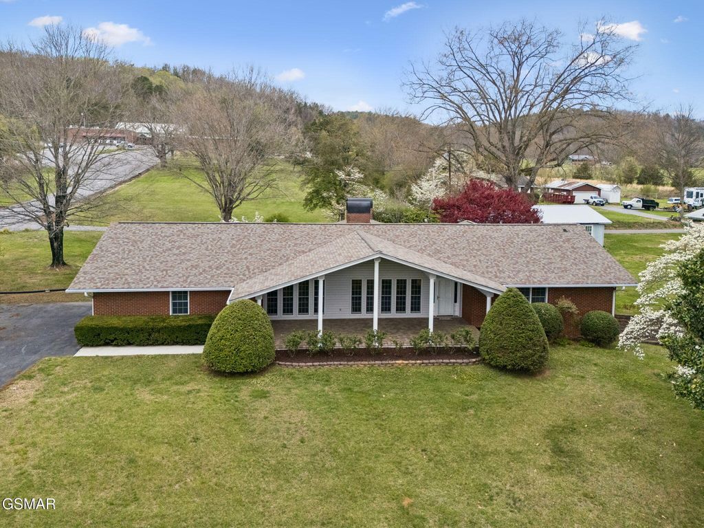 3114 Wearwood Drive, Sevierville, TN 37862
