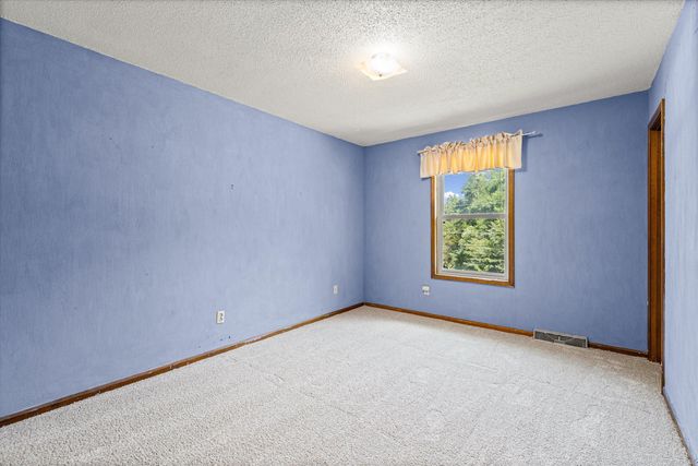 2709 PINE DR, Columbia, MO 65202