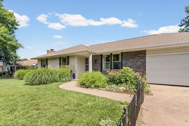 2709 PINE DR, Columbia, MO 65202