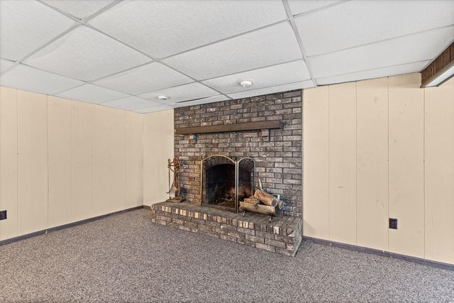 2709 PINE DR, Columbia, MO 65202