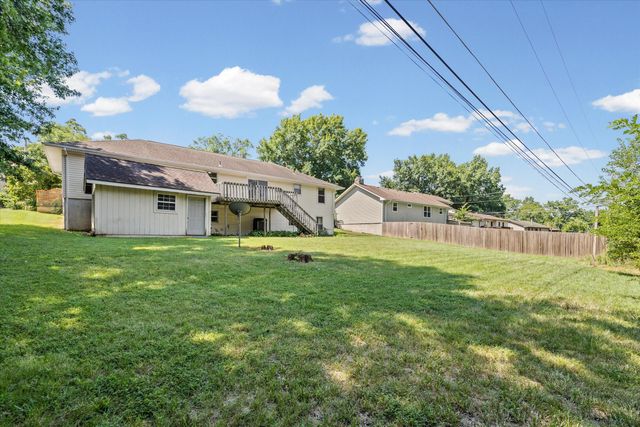 2709 PINE DR, Columbia, MO 65202