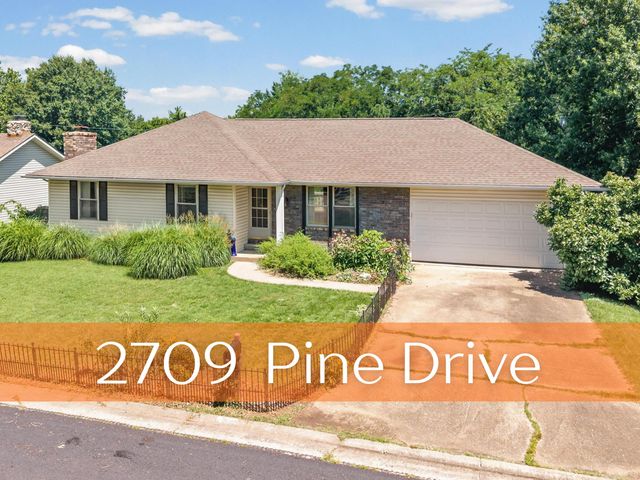 2709 PINE DR, Columbia, MO 65202