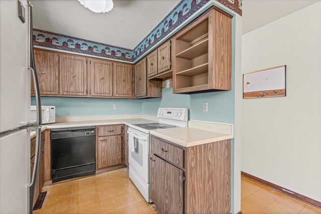 2709 PINE DR, Columbia, MO 65202
