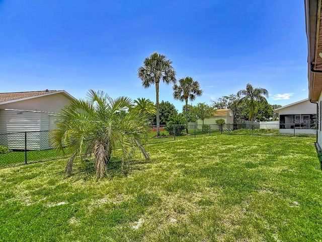 8811 MARTINIQUE LANE, Port Richey, FL 34668