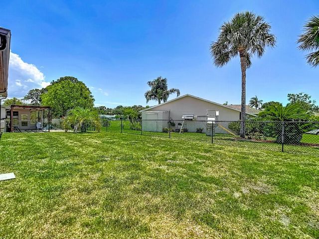 8811 MARTINIQUE LANE, Port Richey, FL 34668