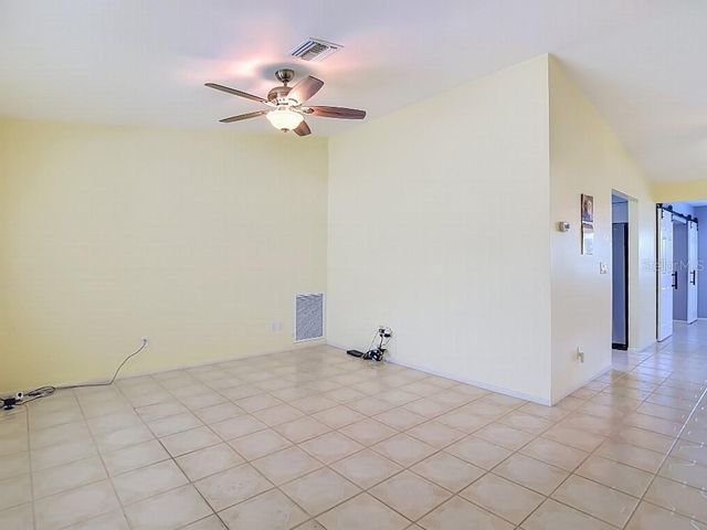 8811 MARTINIQUE LANE, Port Richey, FL 34668