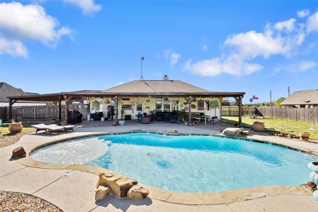 175 County Road 2748, Caddo Mills, TX 75135