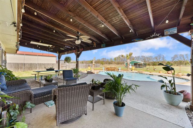 175 County Road 2748, Caddo Mills, TX 75135