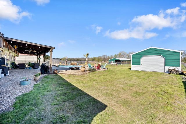 175 County Road 2748, Caddo Mills, TX 75135