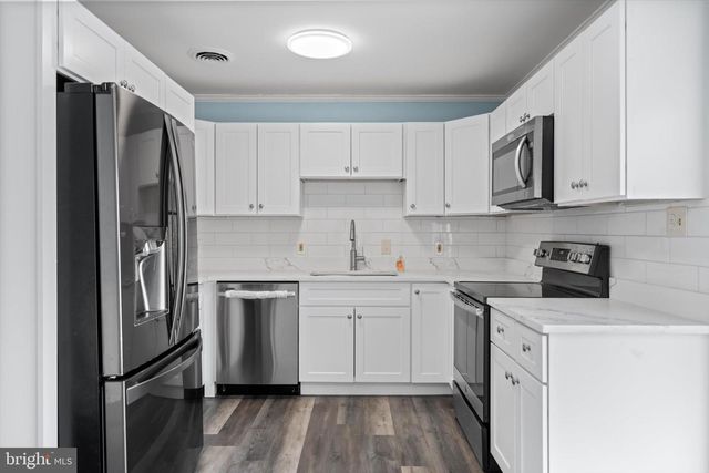 15114 CALEXICO LN, Woodbridge, VA 22193