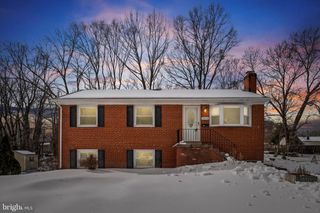 15114 CALEXICO LN, Woodbridge, VA 22193