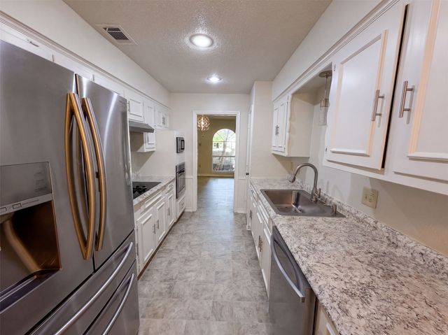 4824 Berridge Lane, Dallas, TX 75227