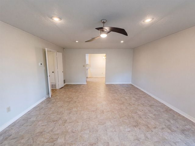 4824 Berridge Lane, Dallas, TX 75227