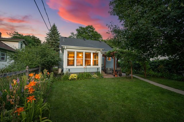 3644 41st Avenue S, Minneapolis, MN 55406