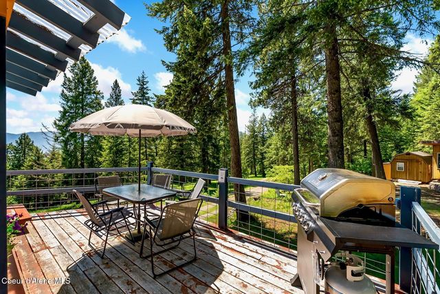 185 Larchwood Dr, Sagle, ID 83860