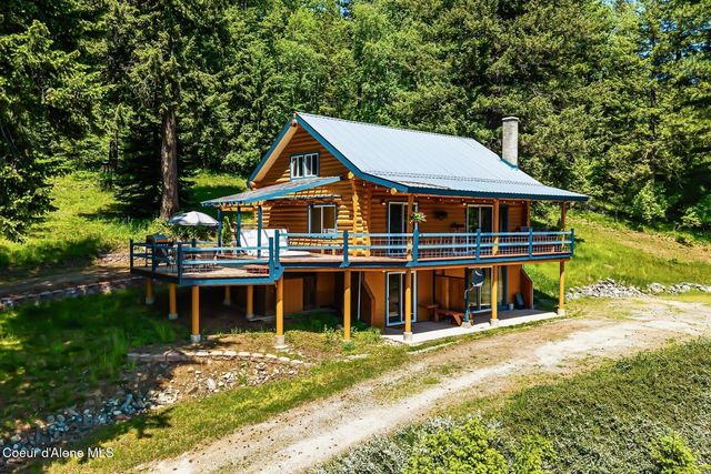 185 Larchwood Dr, Sagle, ID 83860
