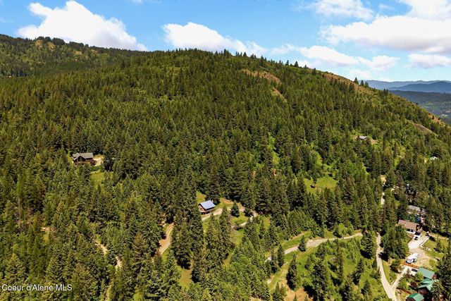 185 Larchwood Dr, Sagle, ID 83860