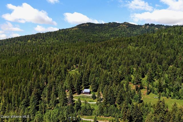 185 Larchwood Dr, Sagle, ID 83860