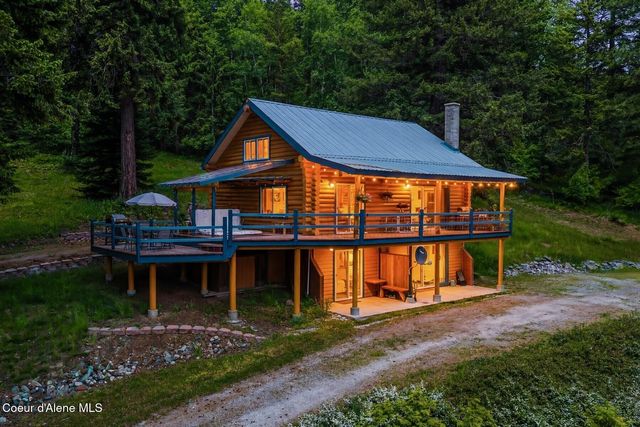 185 Larchwood Dr, Sagle, ID 83860