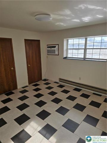 2027 Willow Park Road 8, Bethlehem Twp, PA 18020