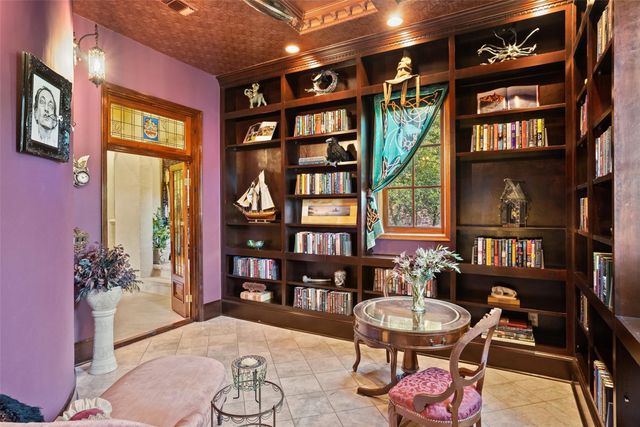 1354 The High RD, Austin, TX 78746