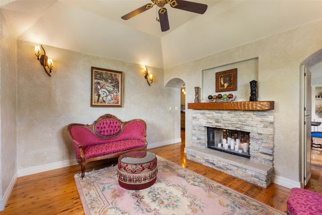 1354 The High RD, Austin, TX 78746