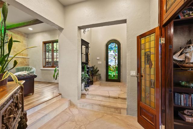 1354 The High RD, Austin, TX 78746