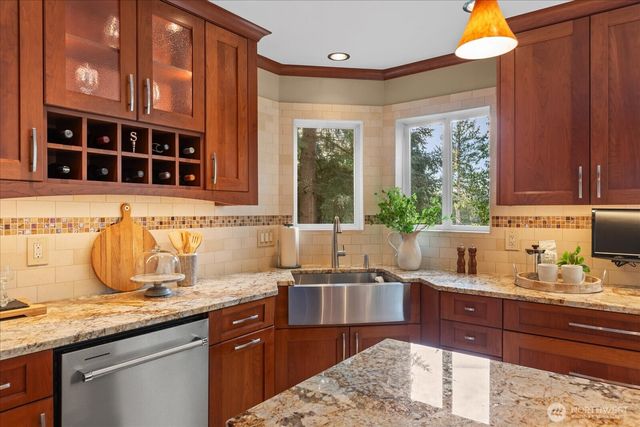 22532 88th Avenue W, Edmonds, WA 98026