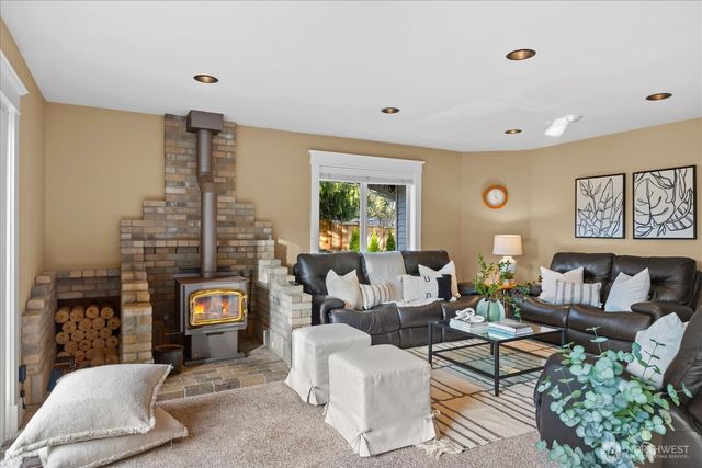 22532 88th Avenue W, Edmonds, WA 98026