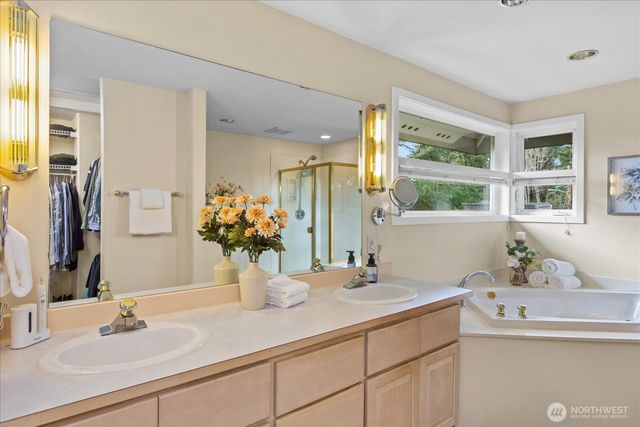 22532 88th Avenue W, Edmonds, WA 98026