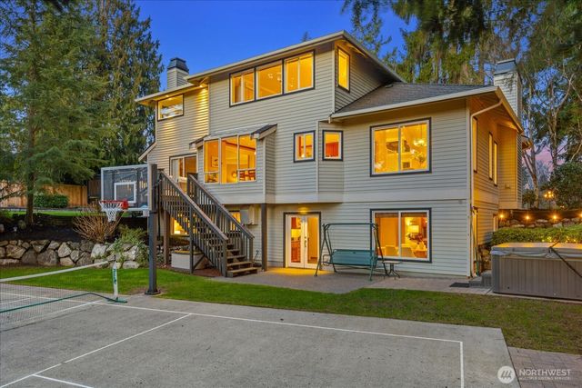 22532 88th Avenue W, Edmonds, WA 98026