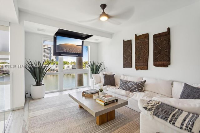 101 N Shore Dr 101, Miami Beach, FL 33141