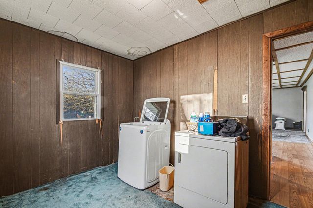 24962 Dewey Lake Street, Dowagiac, MI 49047