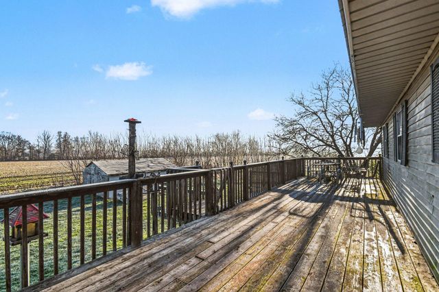 24962 Dewey Lake Street, Dowagiac, MI 49047