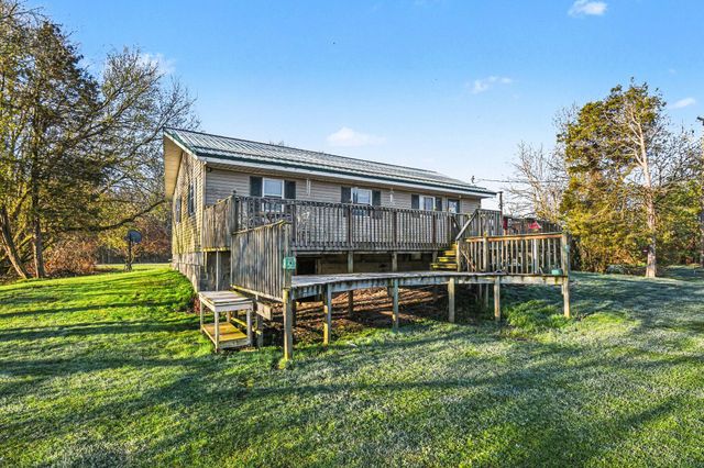 24962 Dewey Lake Street, Dowagiac, MI 49047