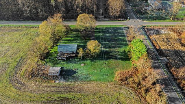 24962 Dewey Lake Street, Dowagiac, MI 49047