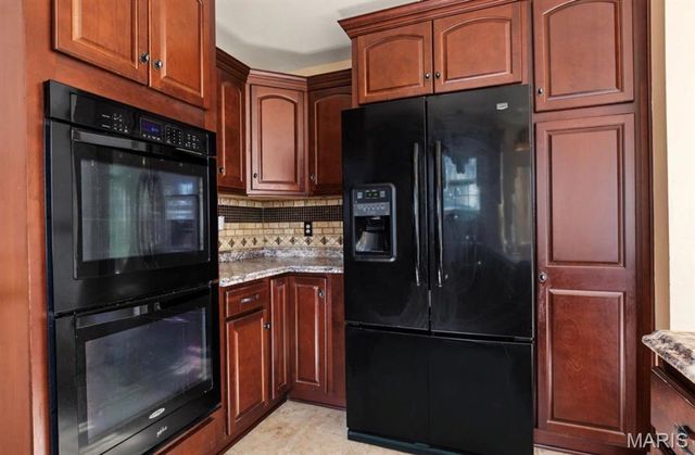 16309 Hampden Place, Florissant, MO 63034