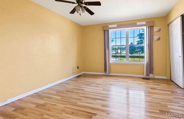 16309 Hampden Place, Florissant, MO 63034