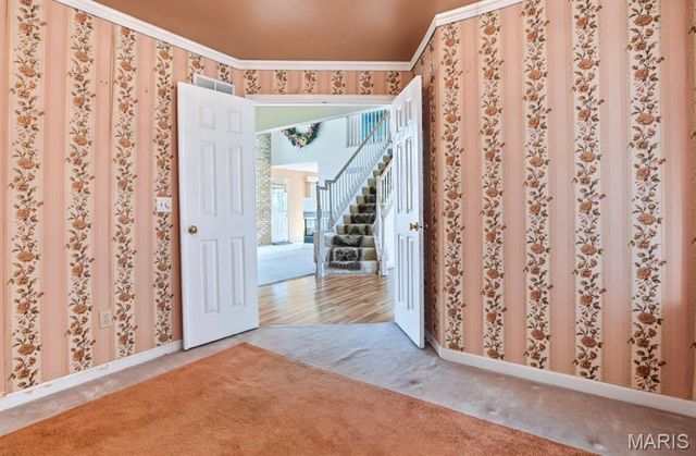 16309 Hampden Place, Florissant, MO 63034