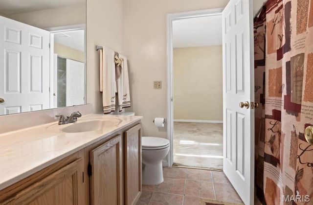 16309 Hampden Place, Florissant, MO 63034
