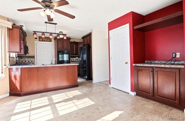 16309 Hampden Place, Florissant, MO 63034