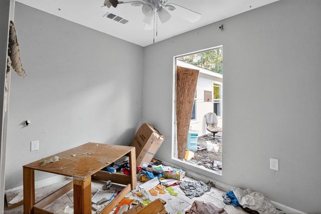 9621 Dogwood Lane, Houston, TX 77365