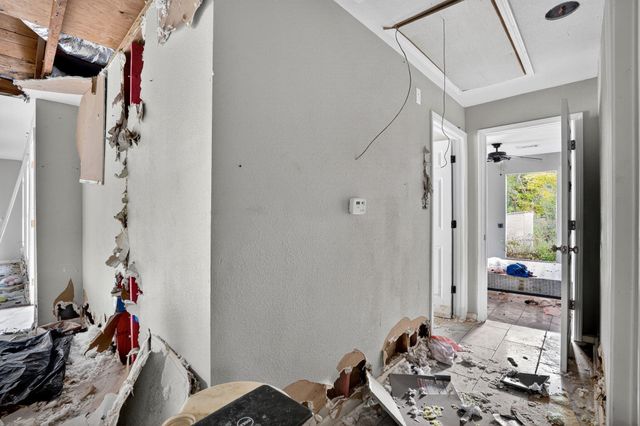 9621 Dogwood Lane, Houston, TX 77365