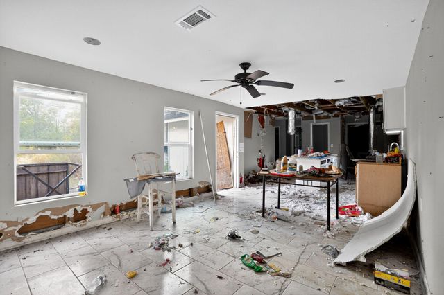 9621 Dogwood Lane, Houston, TX 77365