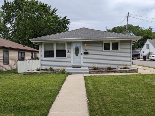 314 Coolidge AVENUE, Waukesha, WI 53186