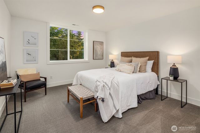 13662 NE 101st Street, Kirkland, WA 98033