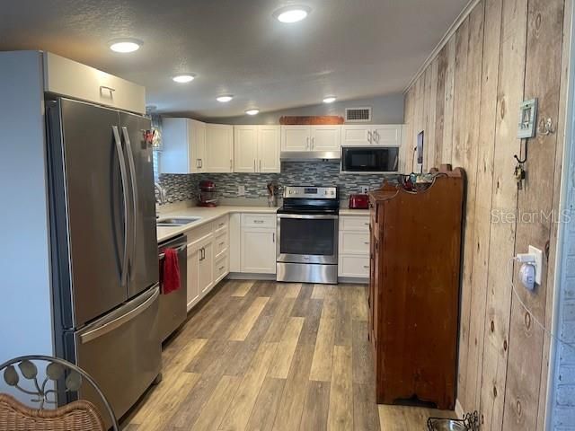 7935 49TH AVENUE N, St Petersburg, FL 33709